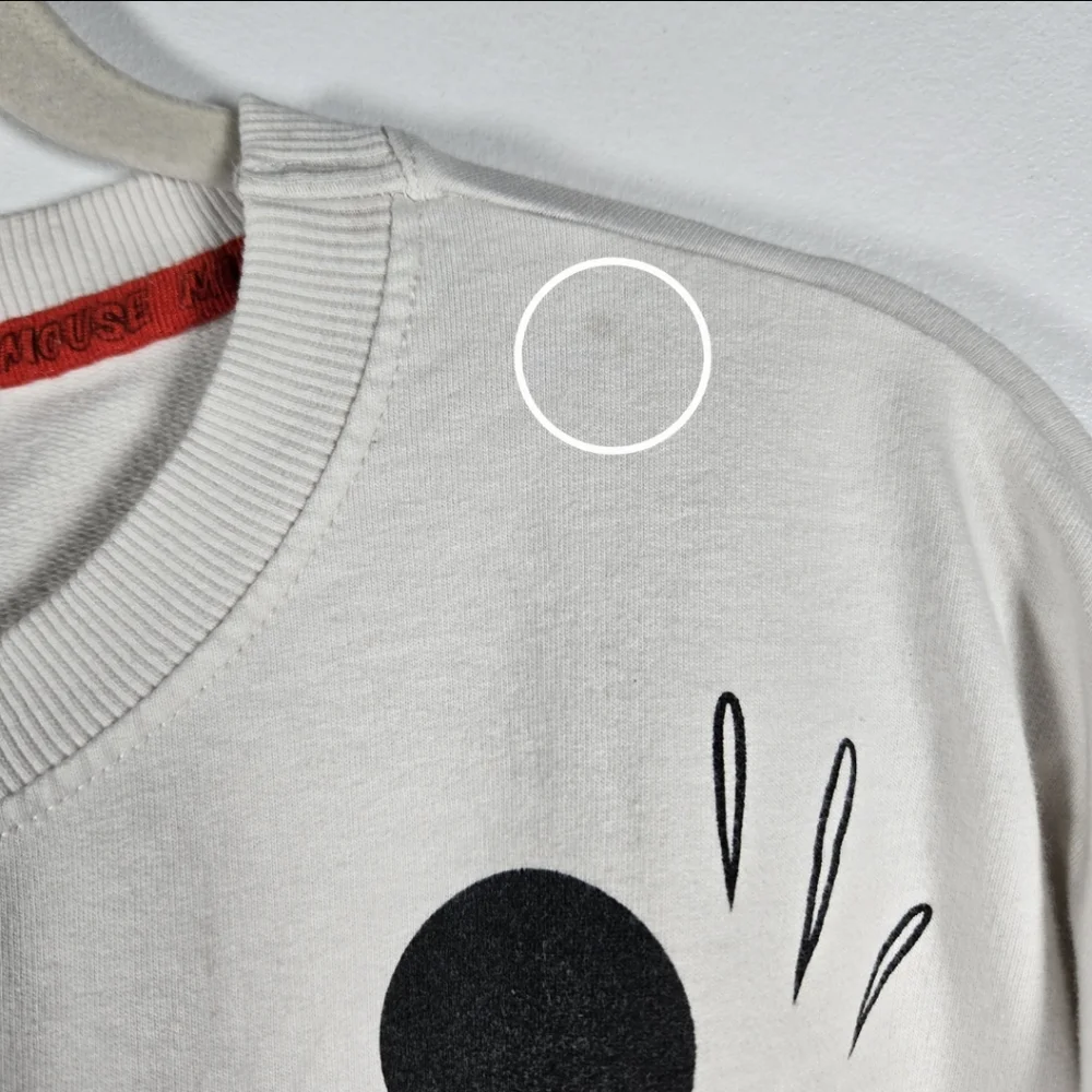 Disney Mickey Mouse Black & White Cropped Sweatshirt Size XL Oh Boy Aw Shucks